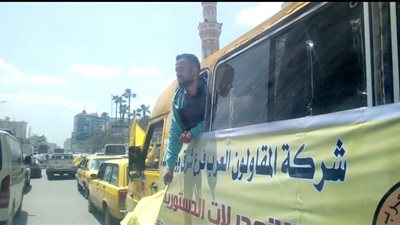 مسيرات وطنية لعمال شركة المقاولون العرب تجوب شوارع الغربية (صور)