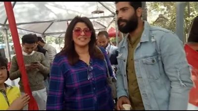 الفنانة هالة صدقى تدلي بصوتها في الاستفتاء (فيديو)