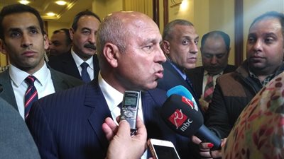 وزير النقل يتفقد لجنة الاستفتاء على التعديلات الدستورية في محطة سيدي جابر (فيديو)