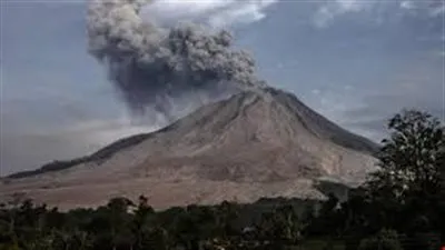السفارة السعودية باندونسيا تحذر السياح بعدم الاقتراب من جبل أغونغ