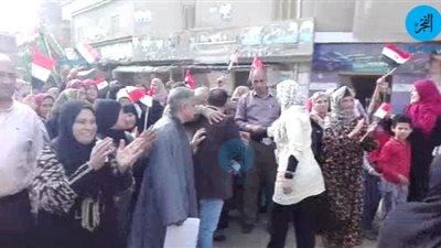 زغاريد ورقص أمام أحد اللجان فى الغربية (فيديو)