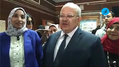 رئيس جامعة القاهرة يحث المواطنين على المشاركة الإيجابية بالتعديلات الدستورية (فيديو) 