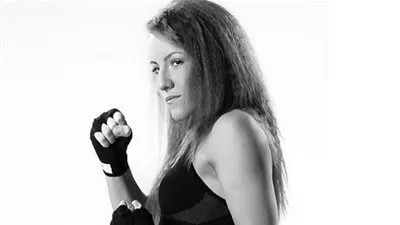 نهاية مأساوية لبطلة روسيا في الملاكمة (صور)