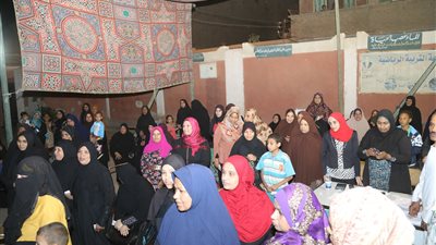 تزايد أعداد المصوتين في قنا مع قرب غلق صناديق الاقتراع