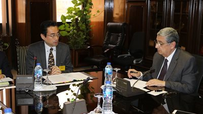 وزير الكهرباء يستقبل المدير الإقليمى بالبنك اليابانى للتعاون الدولى والوفد المرافق له