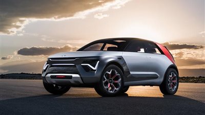 تسلا تطرح أول سيارة أجرة بدون سائق العام المقبل 