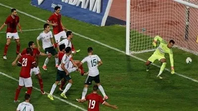 طاقم تحكيم مكسيكي لإدارة مباراة الأهلي والمصري