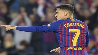 هل يرحل؟.. وكيل كوتينيو يجري محادثات مع رئيس برشلونة