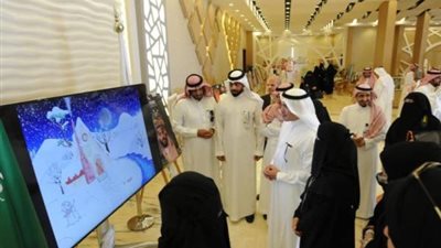 أول معرض فنون يرى النور في جامعة الطائف