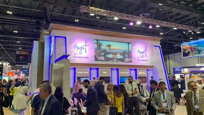 إقبال كبير على الجناح المصري بسوق السياحة والسفر بدبي