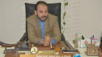 بعد حصوله على جائزة شخصية العام في الوطن العربي رئيس قسم الإرشاد السياحي بالمنيا يفتح قلبه لـ