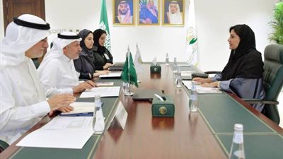 الربيعة وسفيرة المملكة في أمريكا يبحثان الشؤون الإنسانية والإغاثية