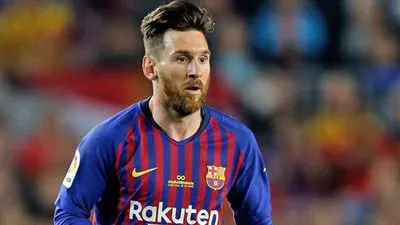 ميسي يفتح النار على جماهير برشلونة لهذا السبب