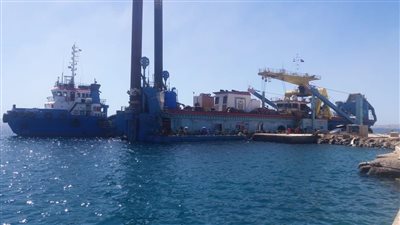 عطل طارىء للكراكة AL HAMRA.. و