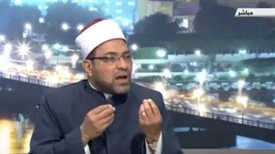 داعية إسلامي: صلاة المرأة التراويح في المنزل أفضل من المسجد 