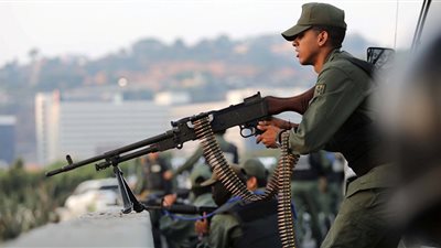 فنزويلا تتعهد بالرد إذا قامت الولايات المتحدة بعمل عسكري