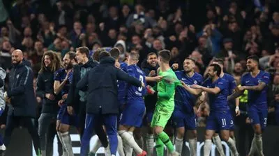 نجم تشيلسي يجدد تعاقد مع البلوز حتي 2021