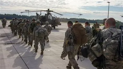 مارينز ومروحيات ومنظومة صواريخ.. البنتاجون: هكذا سنرد على إيران