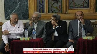 نبيل الحلفاوي ومحمود سعد يقدمان واجب العزاء في محسنة توفيق بعمر مكرم (صور)