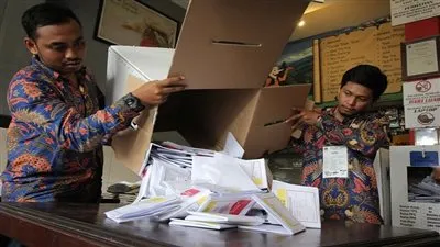 السلطات الإندونيسية تكشف أسباب وفاة المئات من موظفي اللجان الانتخابية