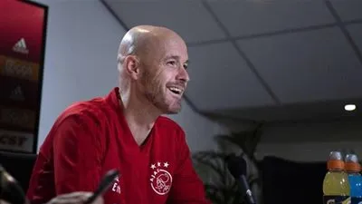 عاجل.. مدرب أياكس يرد على أنباء خلافة فالفيردي في برشلونة