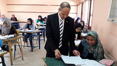 تعليم الفيوم: إحالة 3 ملاحظين للتحقيق بلجنة الفيوم الإعدادية الحديثة 