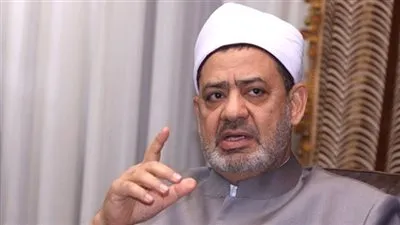 الطيب: لا يصح أن تأخذ الزوجة من مال زوجها دون إذنه إلا في موردين