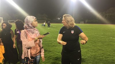 نجمة كرة القدم النسائية الأمريكية: المصريات قادرات على المنافسة في كأس العالم المقبل 