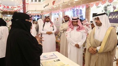 محافظ أبوعريش يدشن معرض 