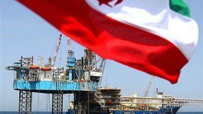 صادرات إيران من النفط الخام تهبط إلى نصف مليون برميل