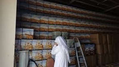 إغلاق 3 مستودعات أغذية فاسدة في تبوك