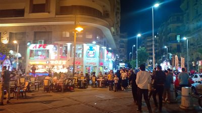 سحور المصريين وسط أجواء رمضانية