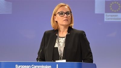 الاتحاد الأوروبي يطالب بتخفيف حدة التوتر بين أمريكا وإيران