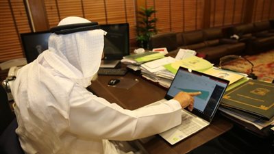 العواد يدشن تطبيق الفتوى 