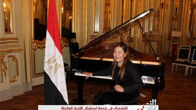 مشيرة عيسى ومواهب واعدة على المسرح الكبير