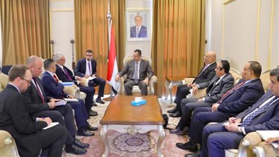 اليمن والأمم المتحدة تبحثان آليات وصول المساعدات إلى مستحقيها