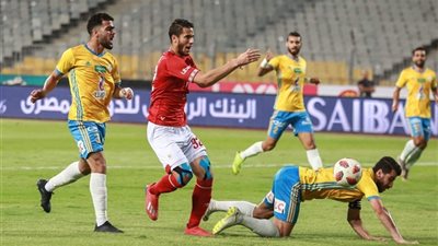 الأهلي يسقط في فخ التعادل أمام الإسماعيلي