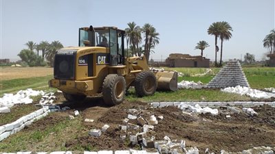 محافظة سوهاج: إزالات فورية لـ 8 حالات تعدي في المهد خلال أسبوع .. والتحفظ على مواد البناء في ساعة متأخرة