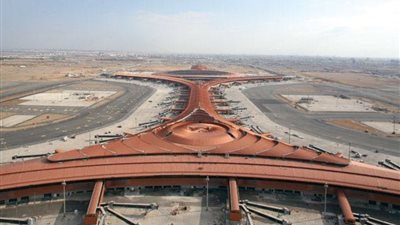 مطار الملك عبدالعزيز يستقبل أولى رحلات 