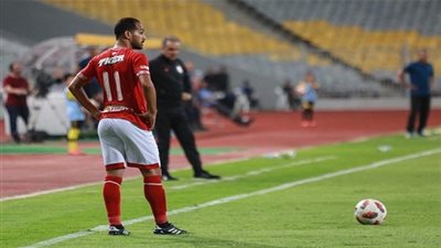 سبب غريب وراء استبعاد وليد سليمان من قائمة المنتخب
