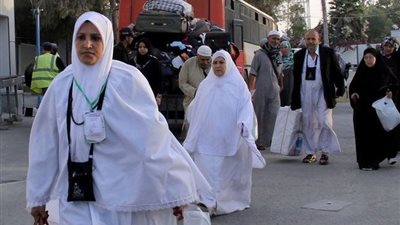 اليوم.. 17 رحلة جوية تنقل 3800 معتمرا لأداء مناسك العمرة 