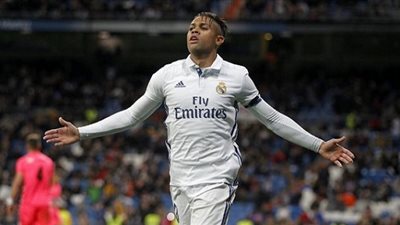 فالنسيا يطلب ضم مهاجم ريال مدريد