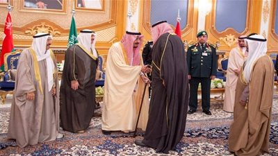 عاجل.. الملك سلمان يستقبل قادة دول مجلس التعاون الخليجي في قصر الصفا بمكة