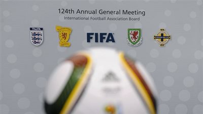 اليوم.. بدء تطبيق التعديلات الجديدة في قانون كرة القدم