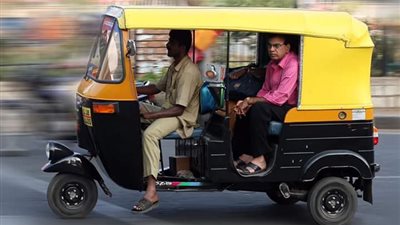 مهلة 30 يومًا لترخيص التوك توك في القناطر الخيرية ومنع سيره بالكورنيش نهائيًا 