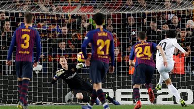 برشلونة يبدأ تحركاته للتعاقد مع خليفة سواريز