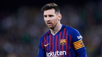 ميسي يوضح.. كيف تحول من ريفر بليت إلي برشلونة في بداية مسيرته؟