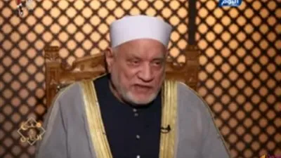 عمر هاشم يفجر مفاجأة حول إمكانية حضور المرأة الحائض لصلاة العيد