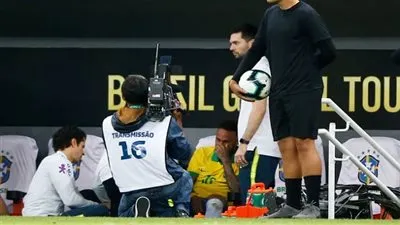 تفاصيل إصابة نيمار الخطيرة في لقاء البرازيل وقطر