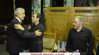 وائل الإبراشي يؤدي واجب العزاء في محمد نجم بعمر مكرم (صور)